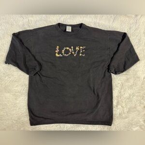 women’s graphic print floral love crewneck